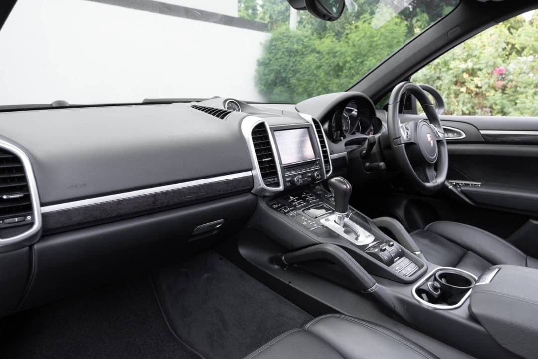 2013 Porsche Cayenne Sport Design