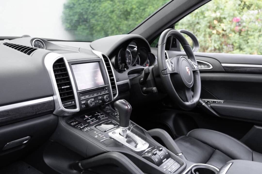 2013 Porsche Cayenne Sport Design