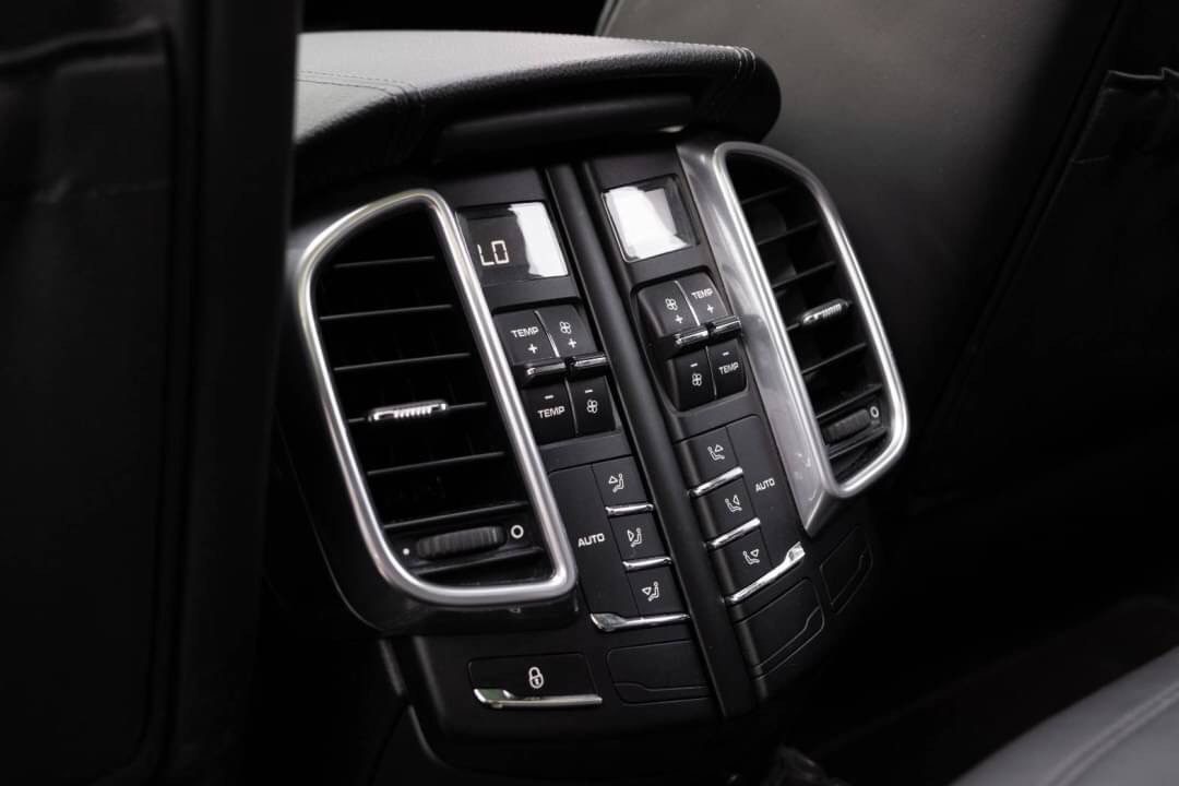 2013 Porsche Cayenne Sport Design