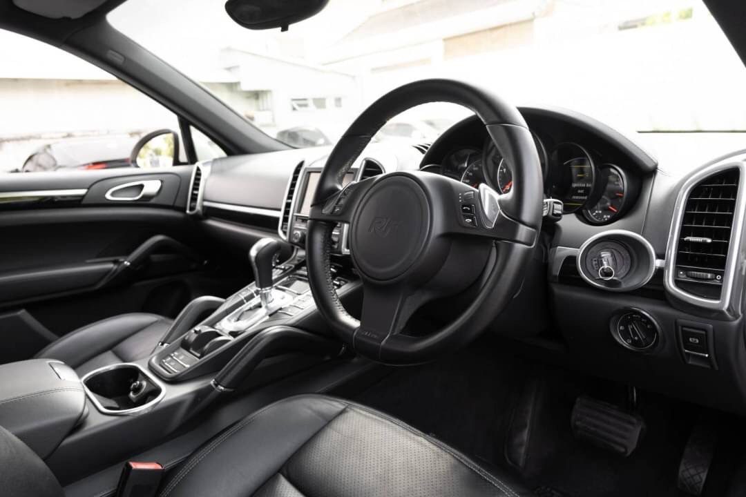 2011 Porsche Cayenne (RUF) RD30s