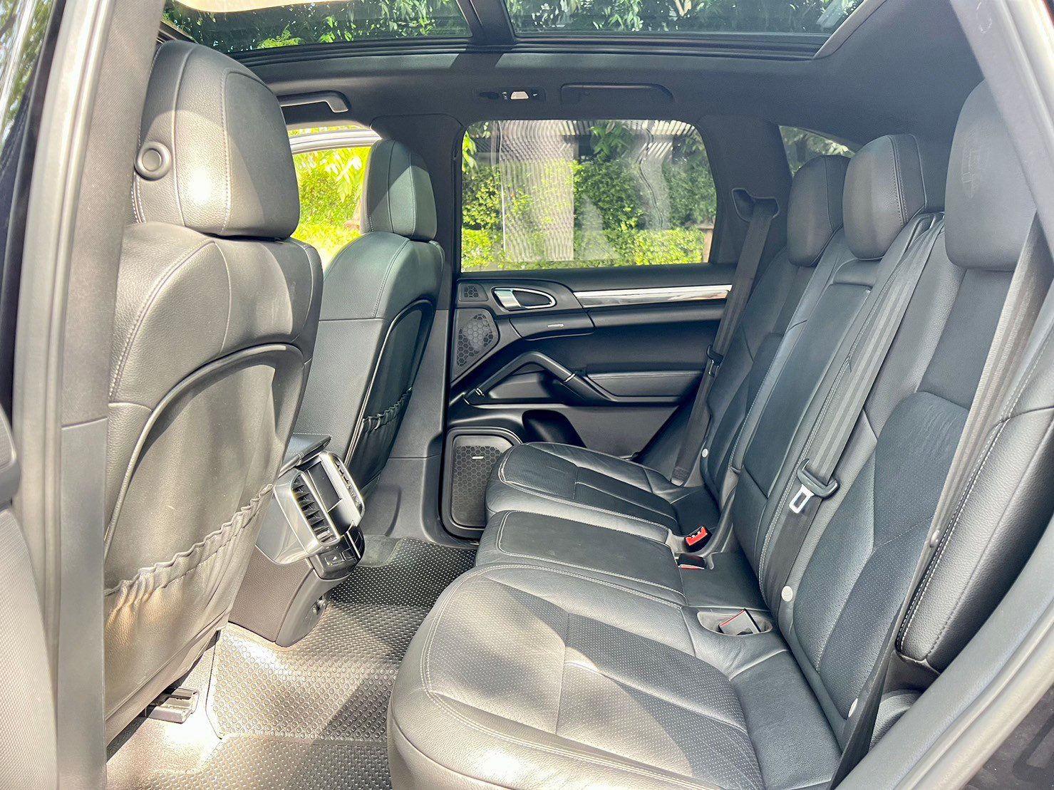 2012 Porsche Cayenne S Hybrid (Model 958 ZCL)