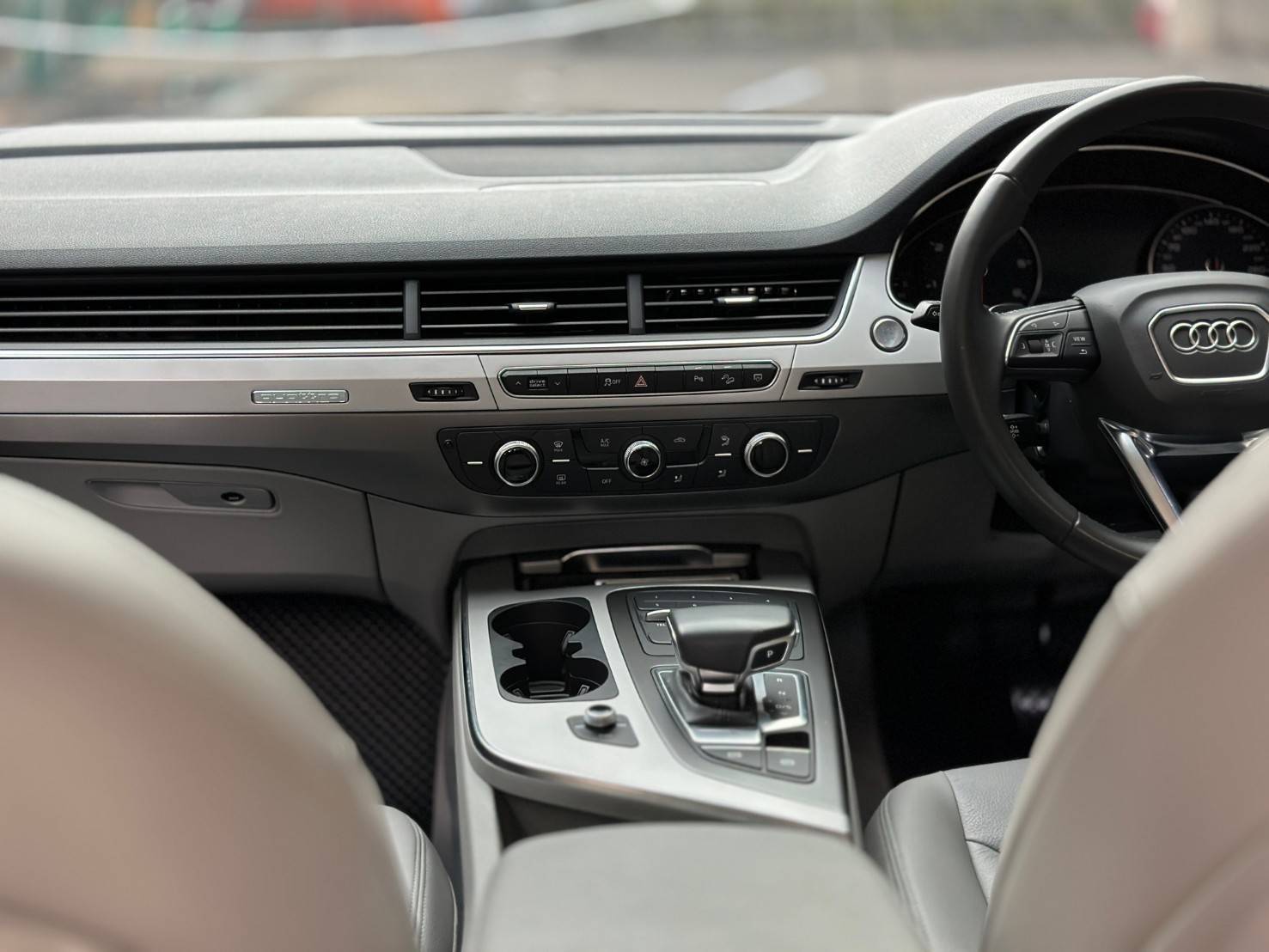 2019 Audi Q7 45TDI Quattro S-line