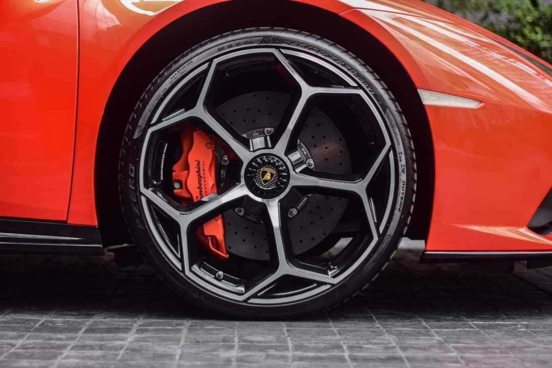 2021 Lamborghini Huracan Evo (AWD)