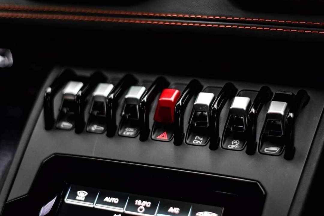 2021 Lamborghini Huracan Evo (AWD)