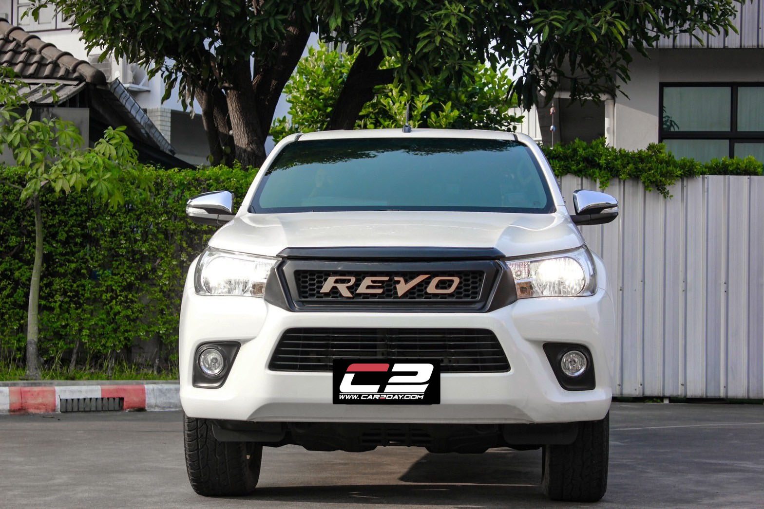 2016 TOYOTA HILUX REVO 2.4 E CAB PRERUNNER SMART CAB