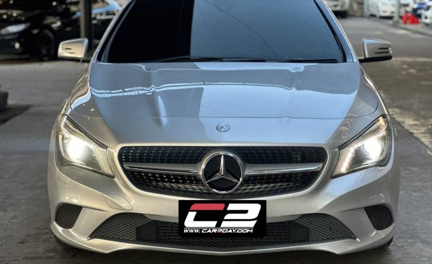 2015 Mercedes Benz CLA200