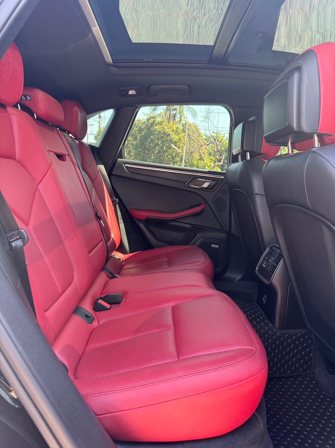 2021 Porsche Macan