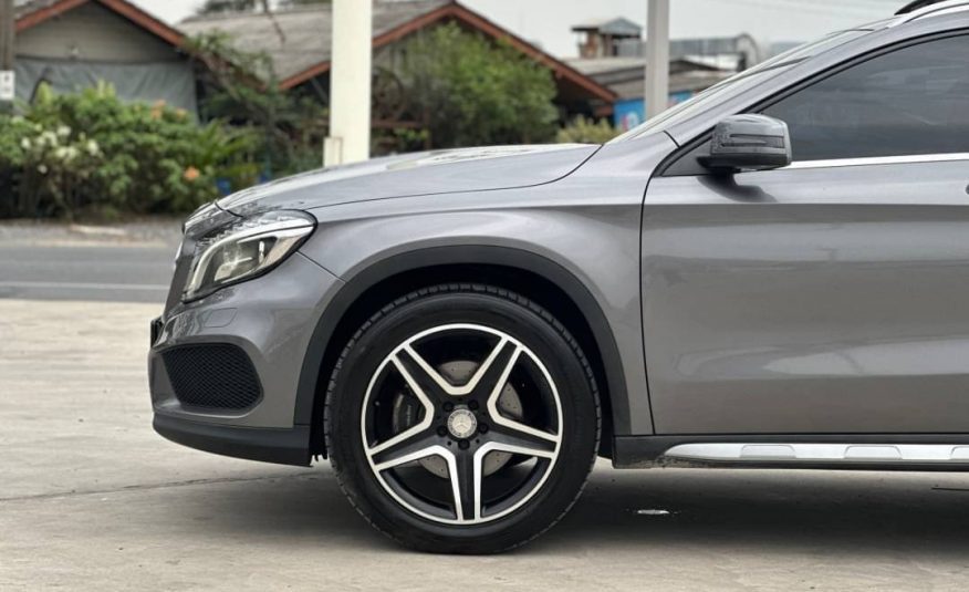 2016 Mercedes-Benz GLA250 AMG