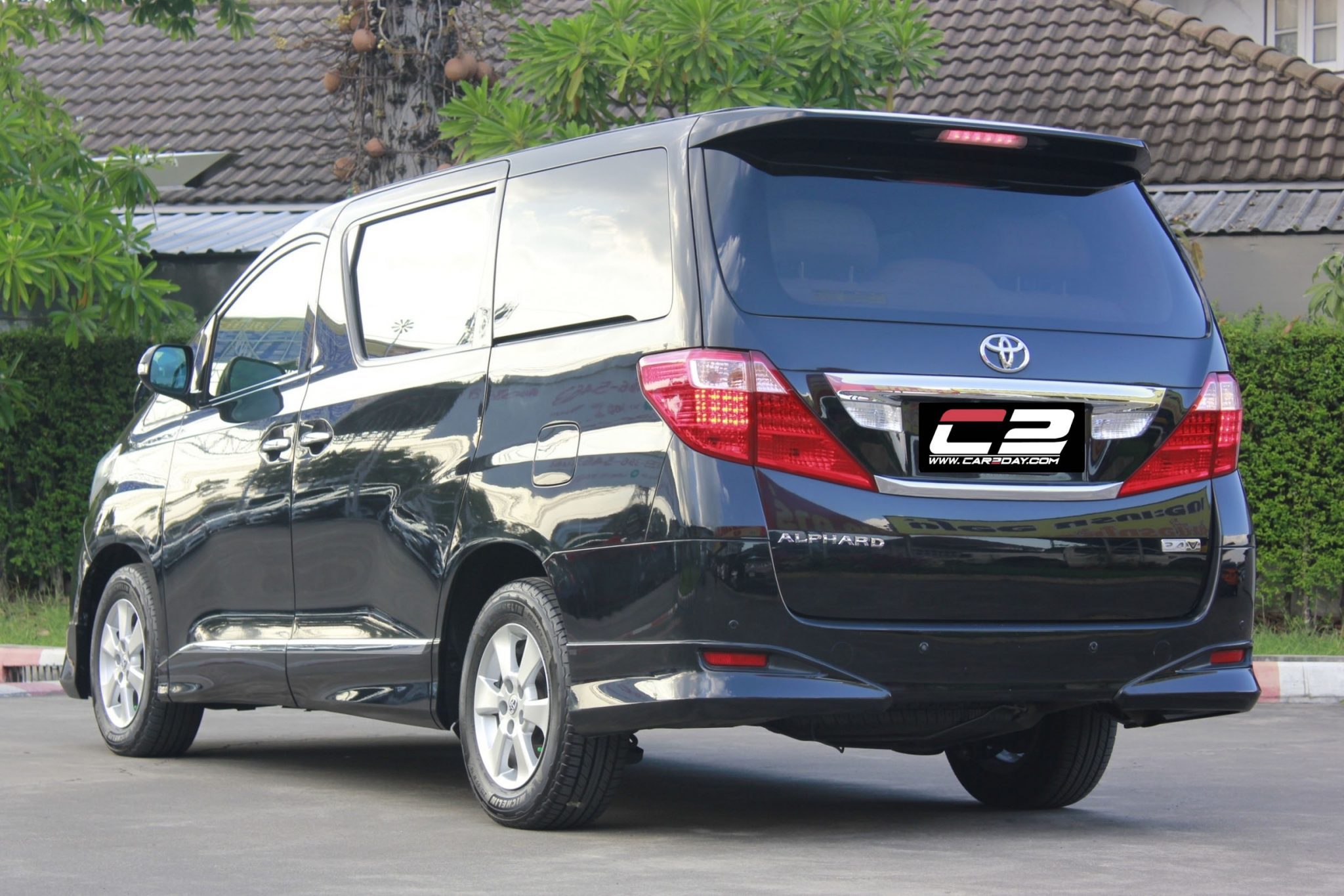 2012 TOYOTA ALPHARD 2.4V