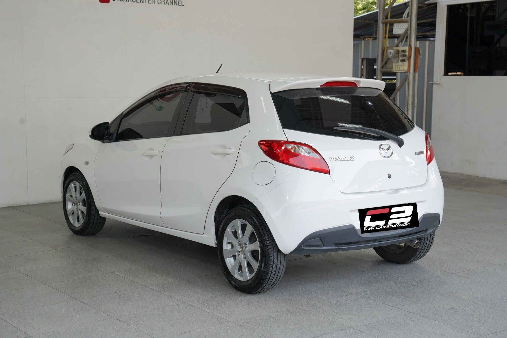 2013 MAZDA MAZDA2 1.5 GROOVE 5