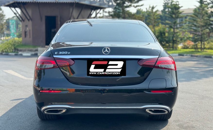 2021 Mercedes Benz E300e Avantgarde