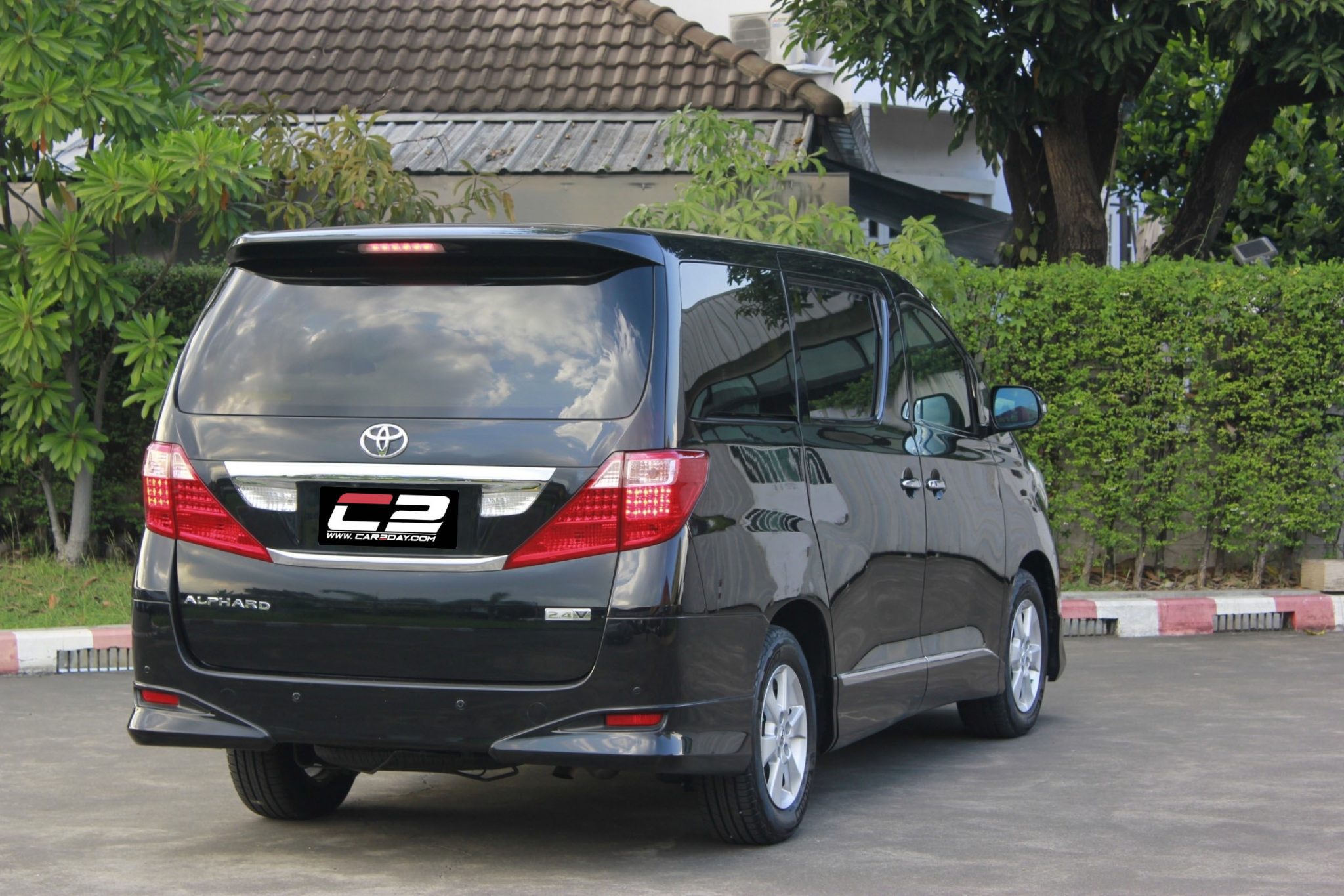 2012 TOYOTA ALPHARD 2.4V