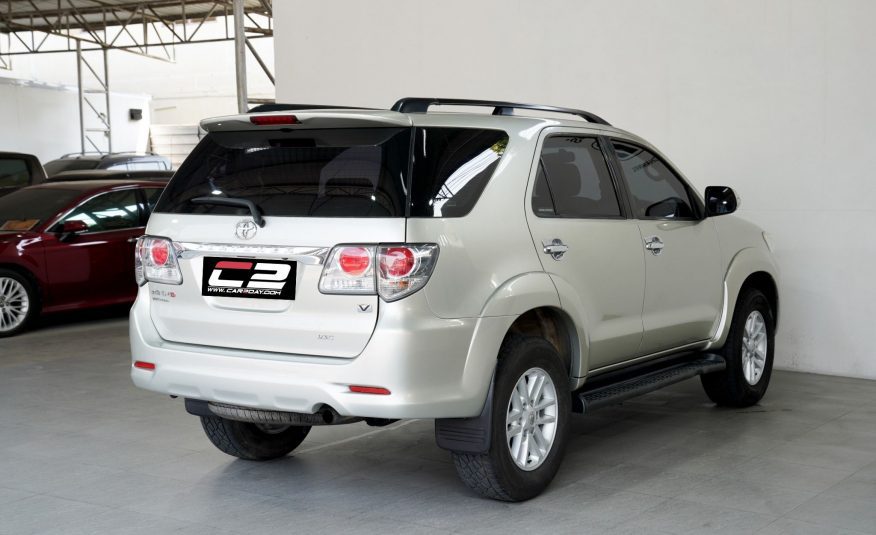 2013 TOYOTA FORTUNER 3.0 V AT