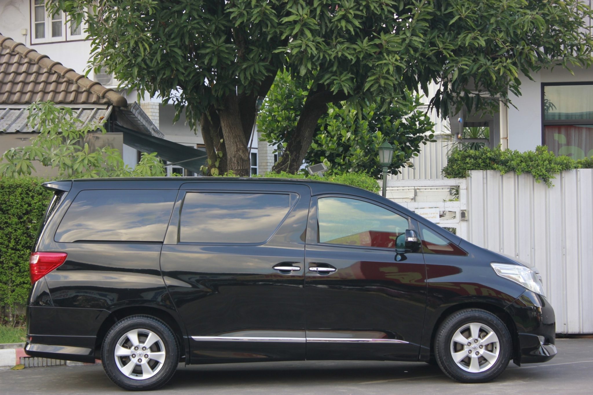 TOYOTA ALPHARD 2.4V