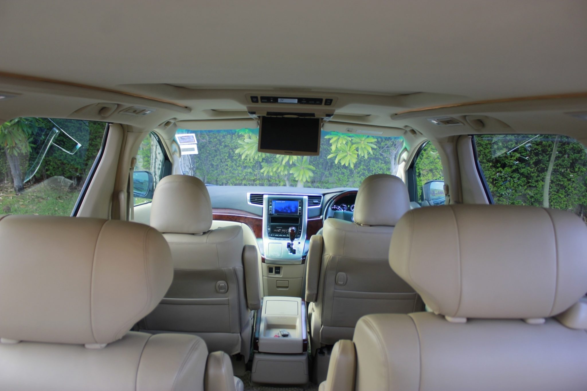 2012 TOYOTA ALPHARD 2.4V