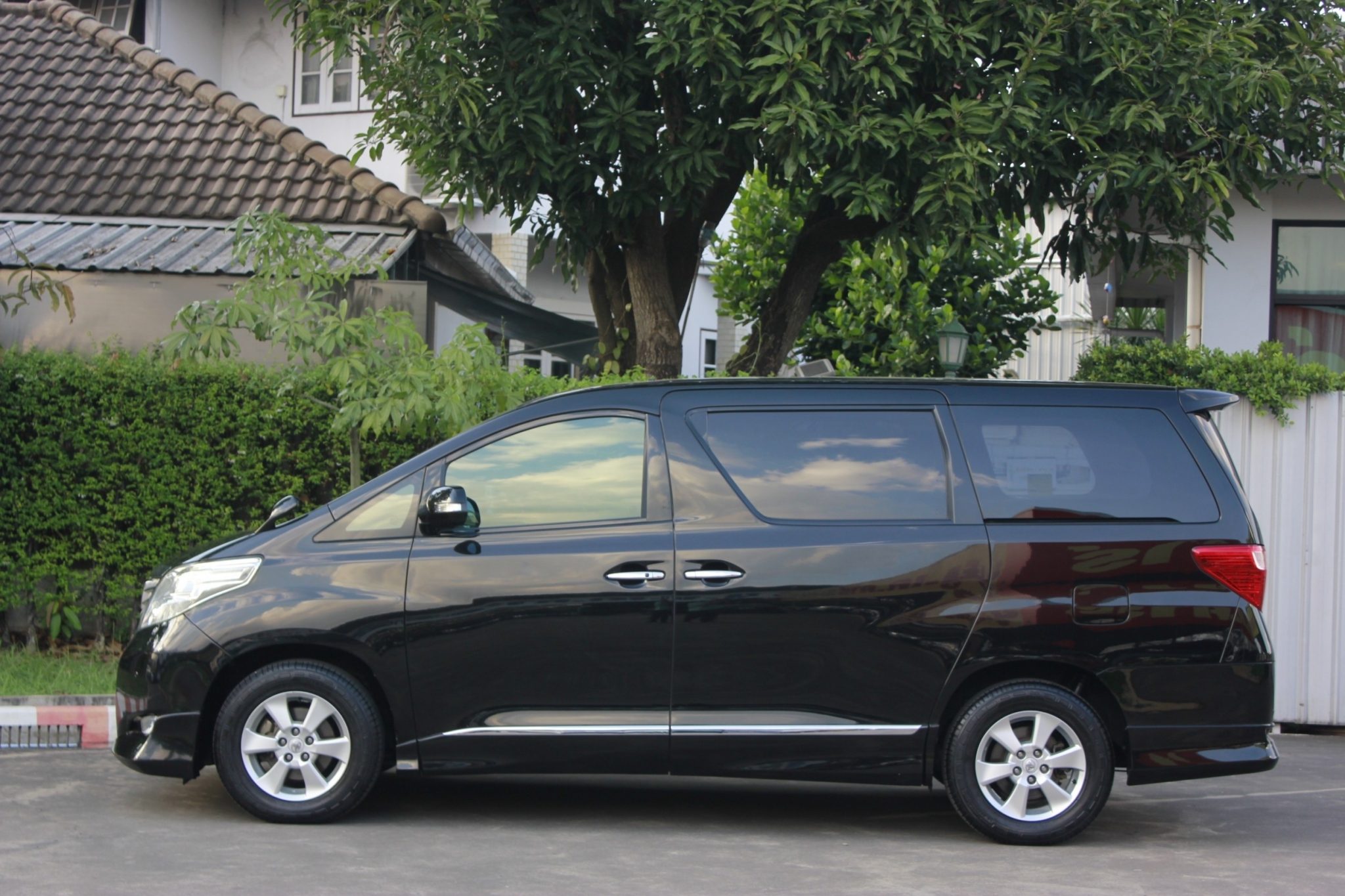 TOYOTA ALPHARD 2.4V