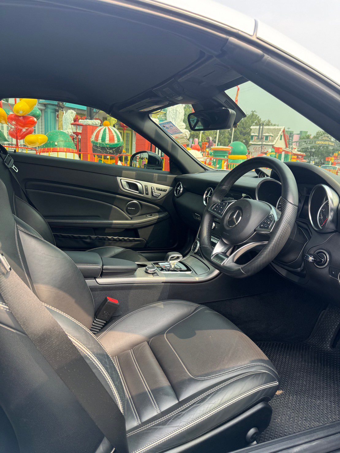 2017 Mercedes-BENZ AMG SLC43