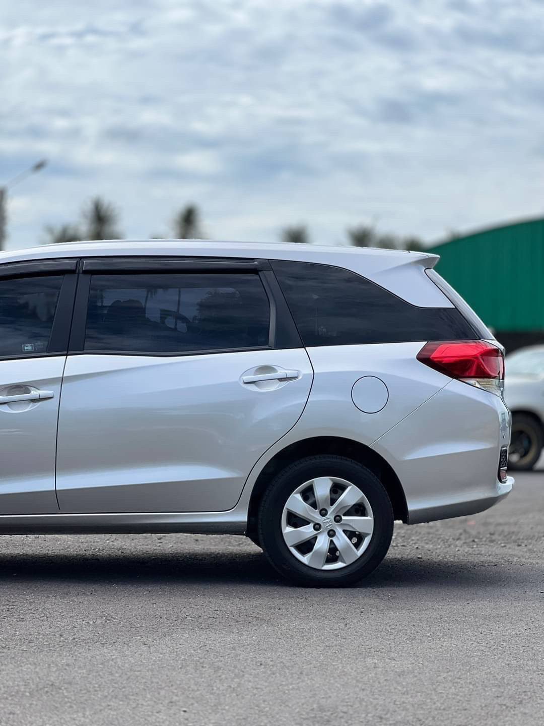 2015 HONDA MOBILIO 1.5 S