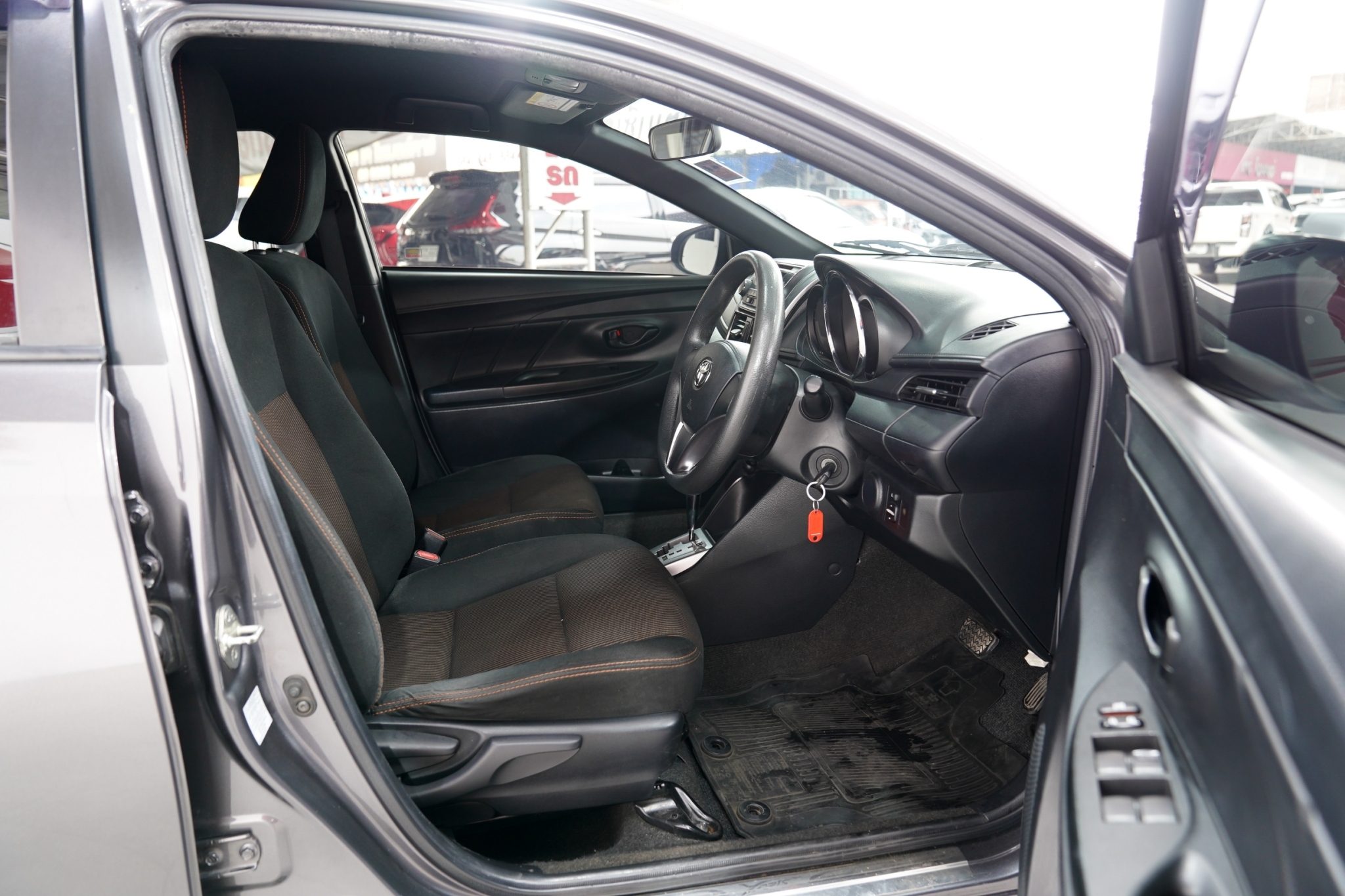 2014 TOYOTA YARIS 1.2 E AT