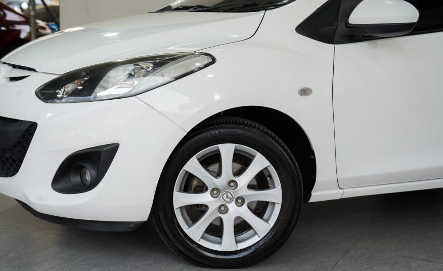 2013 MAZDA MAZDA2 1.5 GROOVE 5