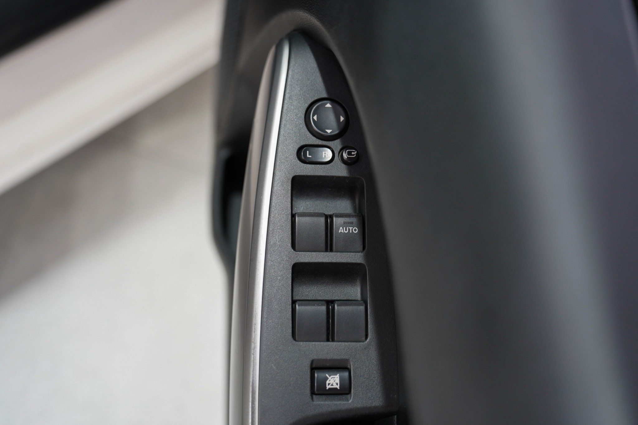 2013 MAZDA MAZDA2 1.5 GROOVE 5