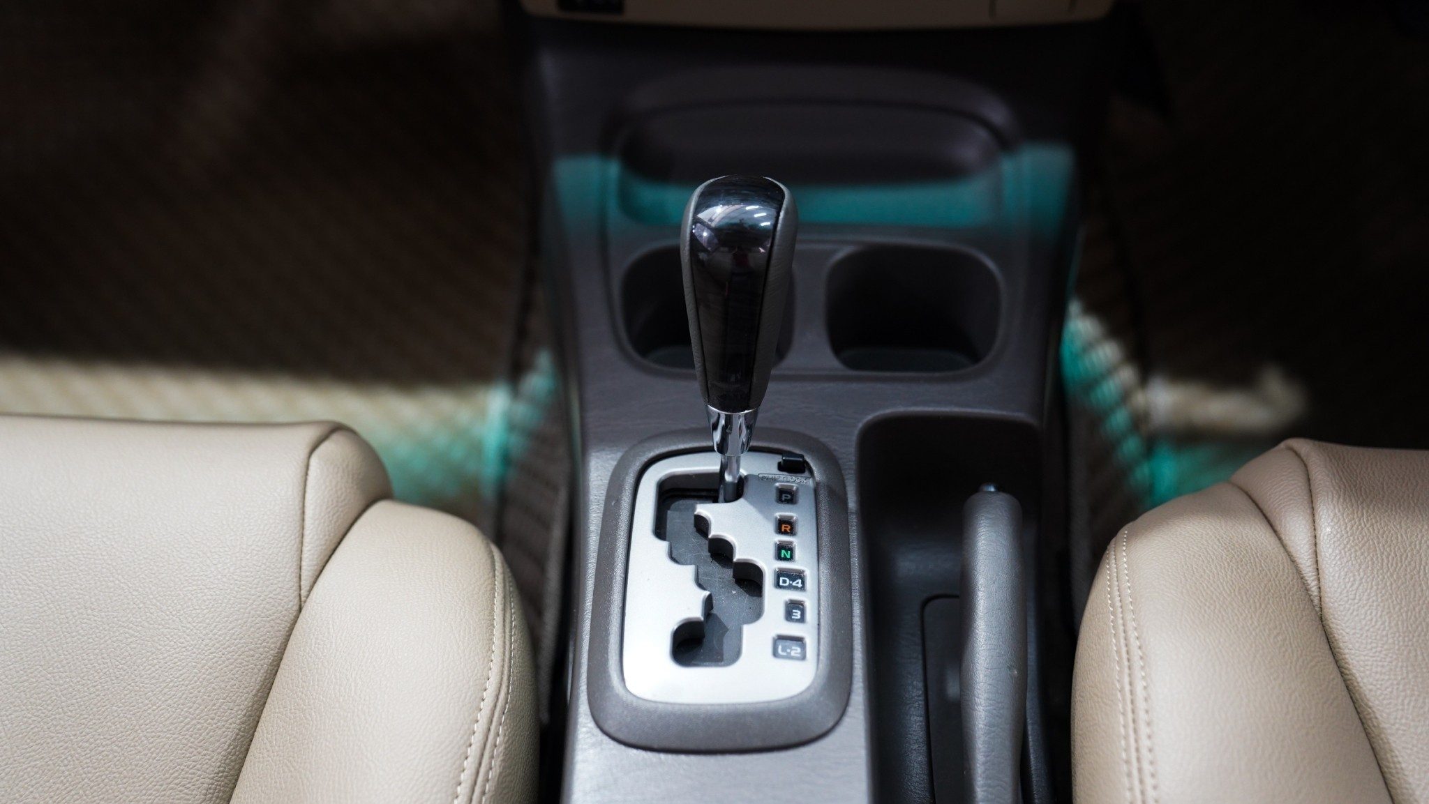 2013 TOYOTA FORTUNER 3.0 V AT