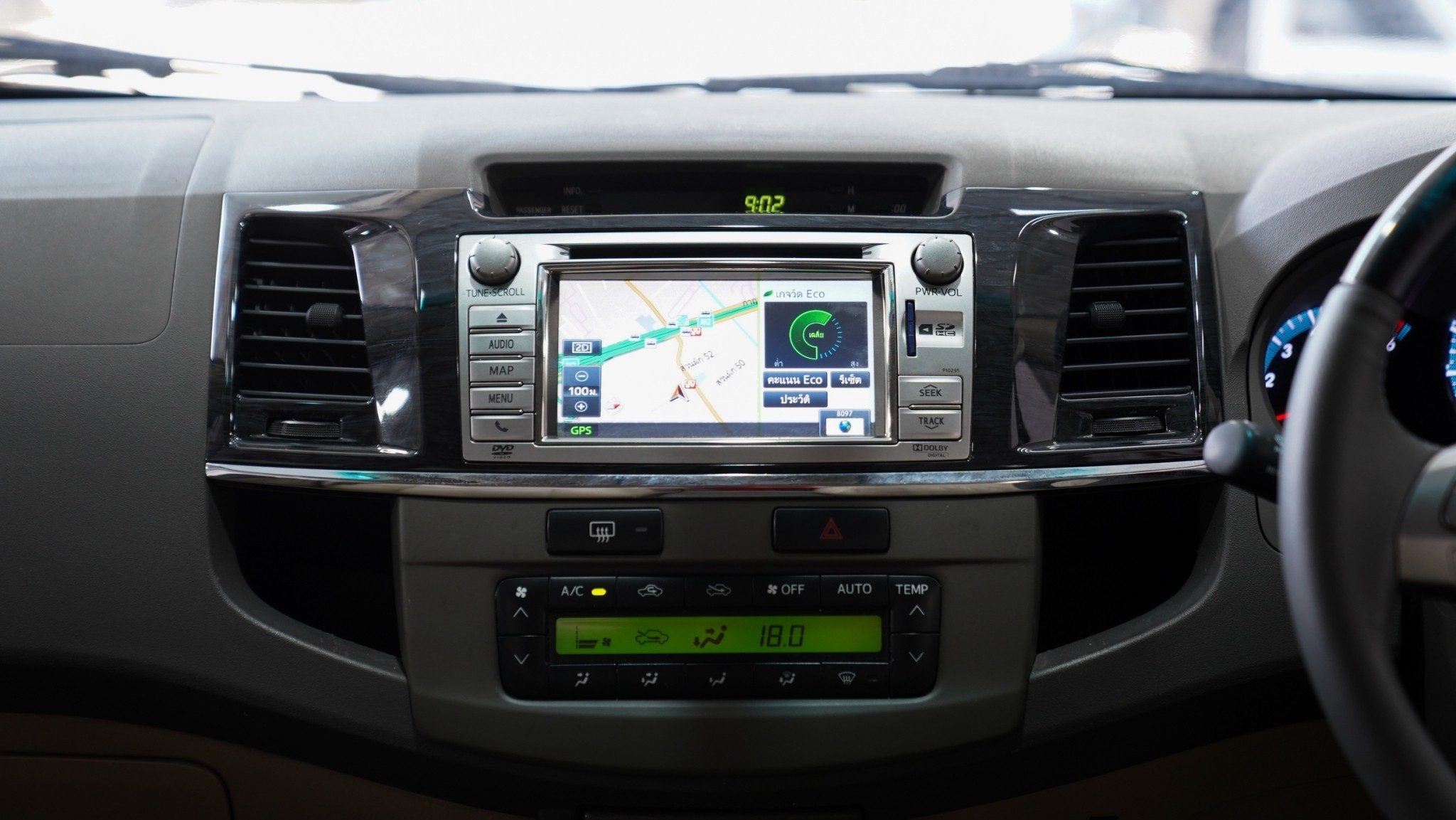 2013 TOYOTA FORTUNER 3.0 V AT