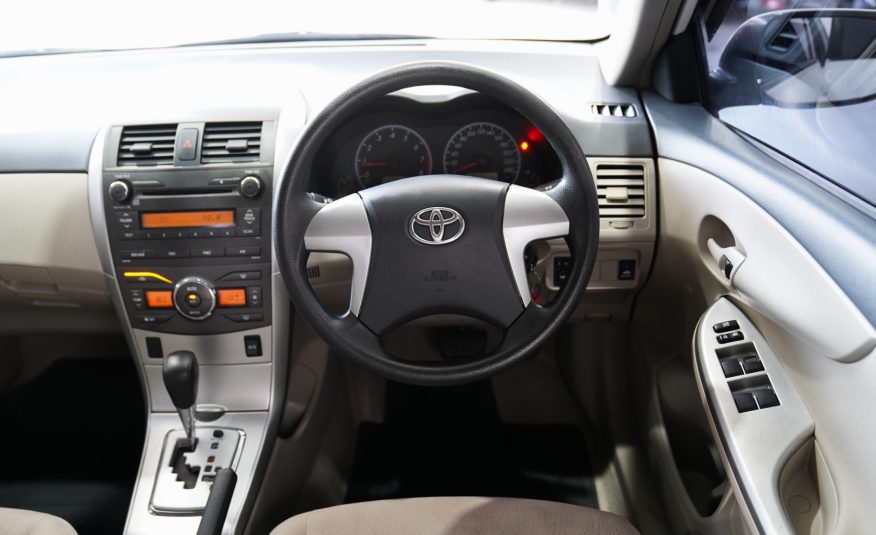 2013 TOYOTA ALTIS 1.8 E AT