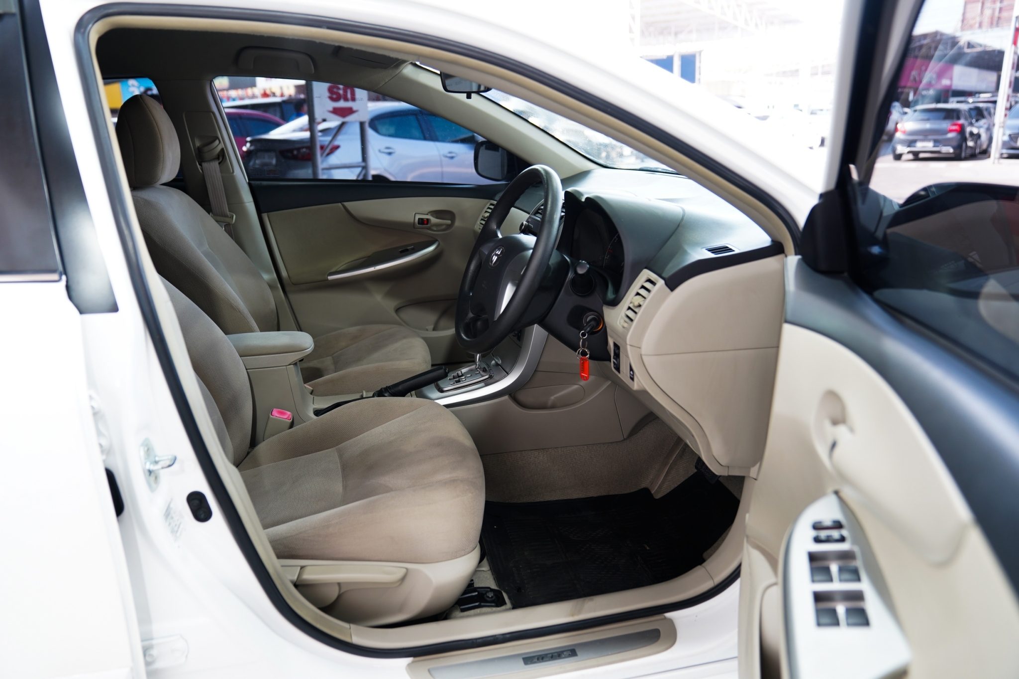 2013 TOYOTA ALTIS 1.8 E AT