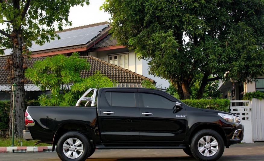 2016 TOYOTA HILUX REVO 2.4 G NAVI PRERUNNER DOUBLE CAB