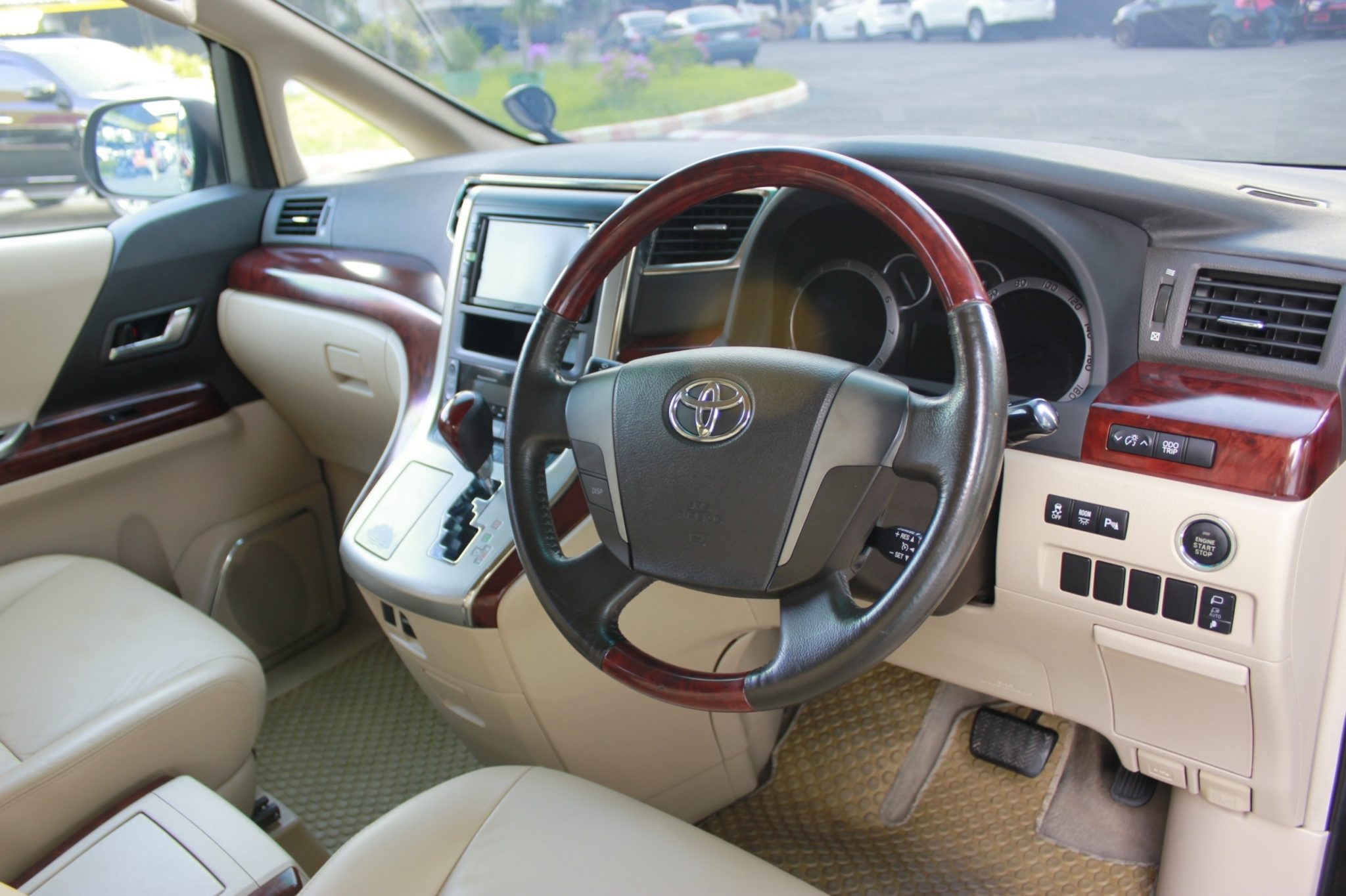 TOYOTA ALPHARD 2.4V