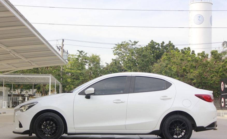 2015 MAZDA MAZDA2 1.3