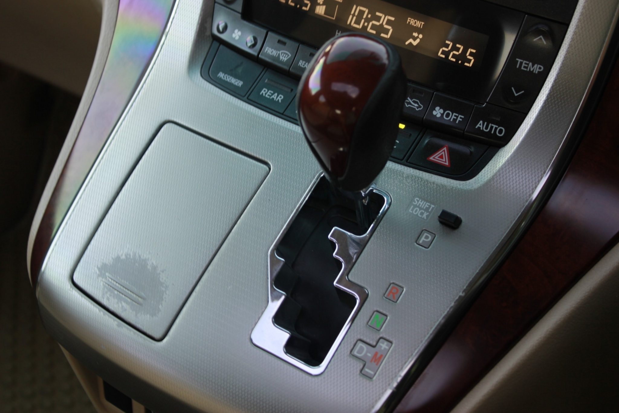 TOYOTA ALPHARD 2.4V