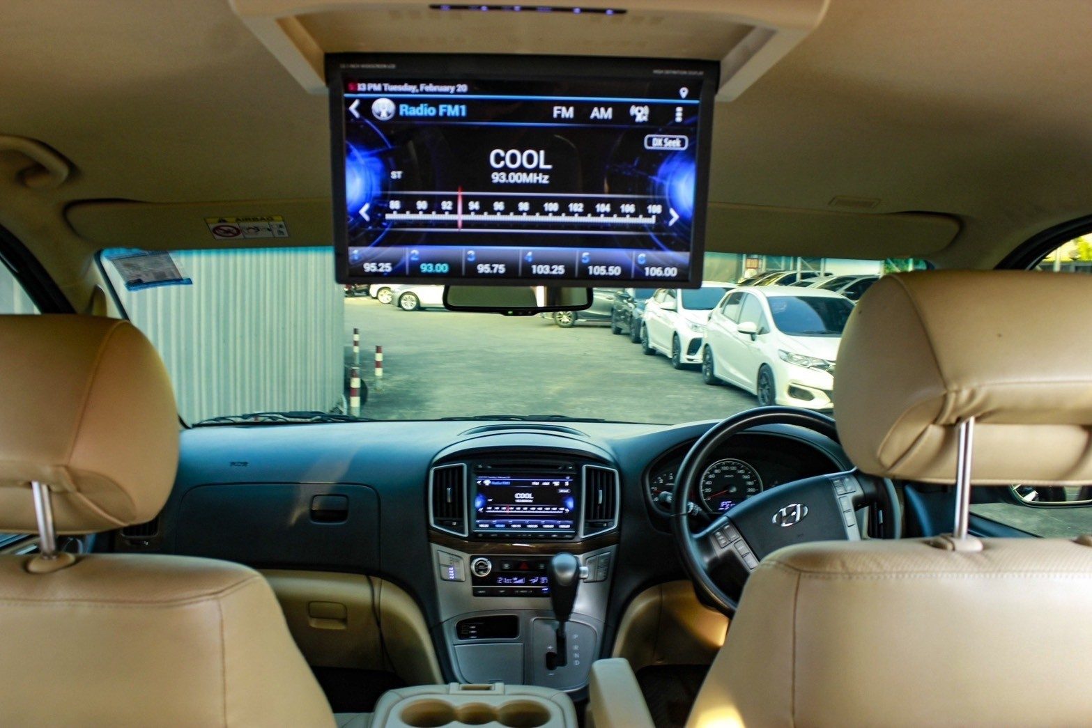 2019 HYUNDAI H1 DELUXE