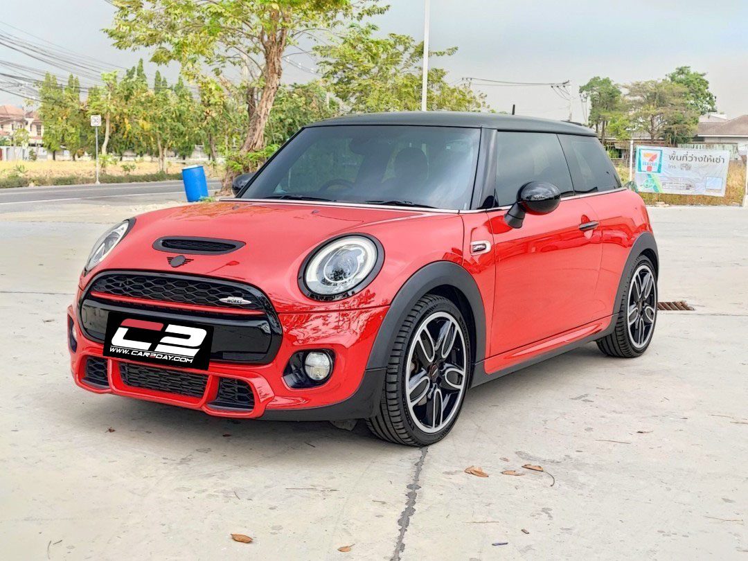 2017 Mini Cooper S F56 JCW Look
