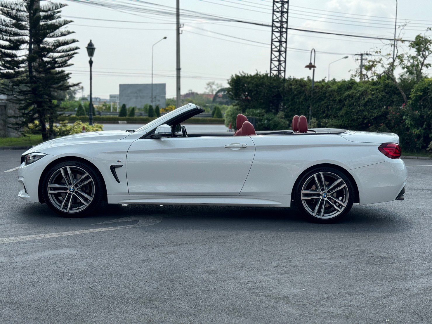 2019 BMW 430i Convertible M Sport