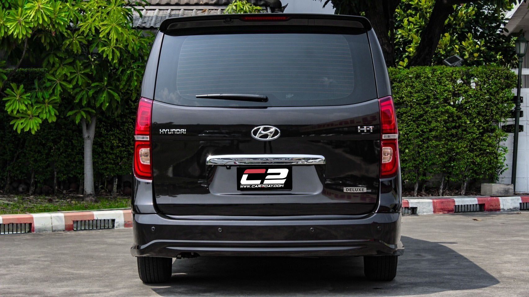 2019 HYUNDAI H1 DELUXE