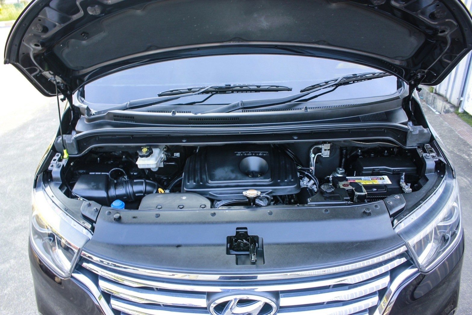2019 HYUNDAI H1 DELUXE