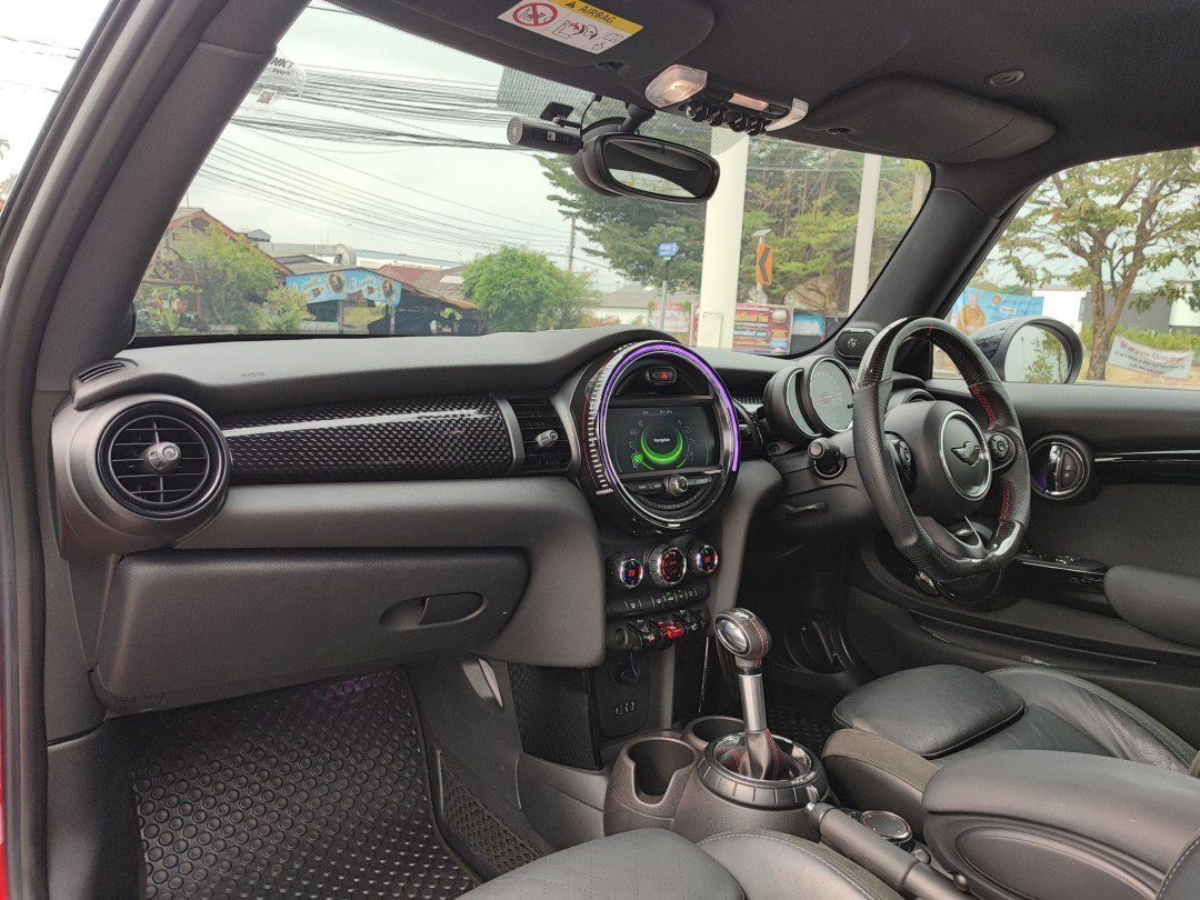 2017 Mini Cooper S F56 JCW Look
