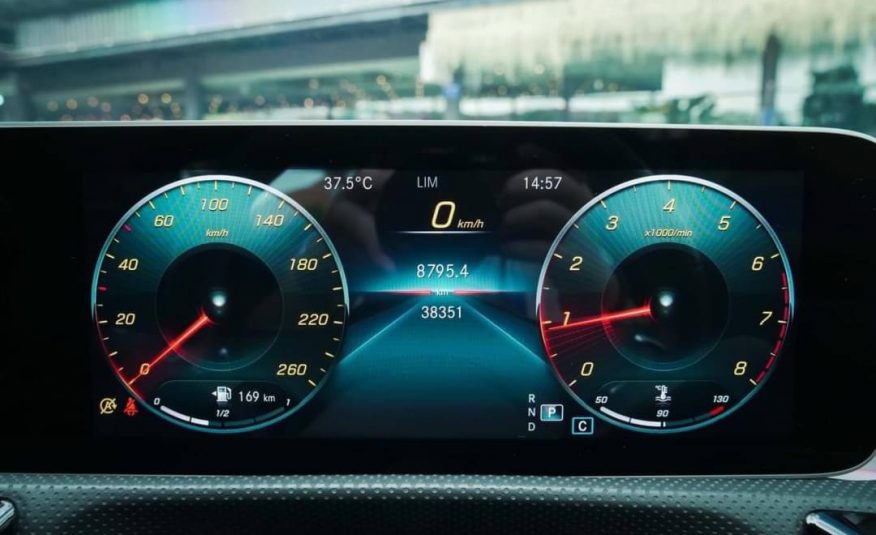 2019 Mercedes-Benz A200 AMG Dynamic l