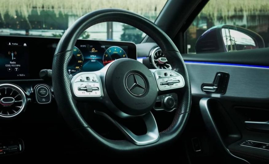 2019 Mercedes-Benz A200 AMG Dynamic l