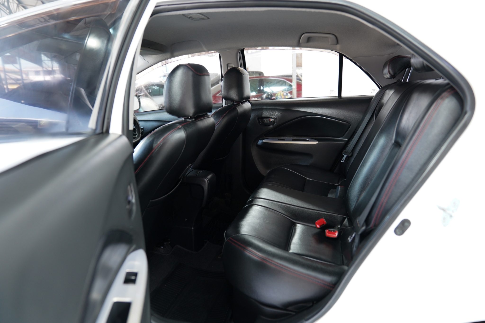 2012 TOYOTA VIOS 1.5 E AT