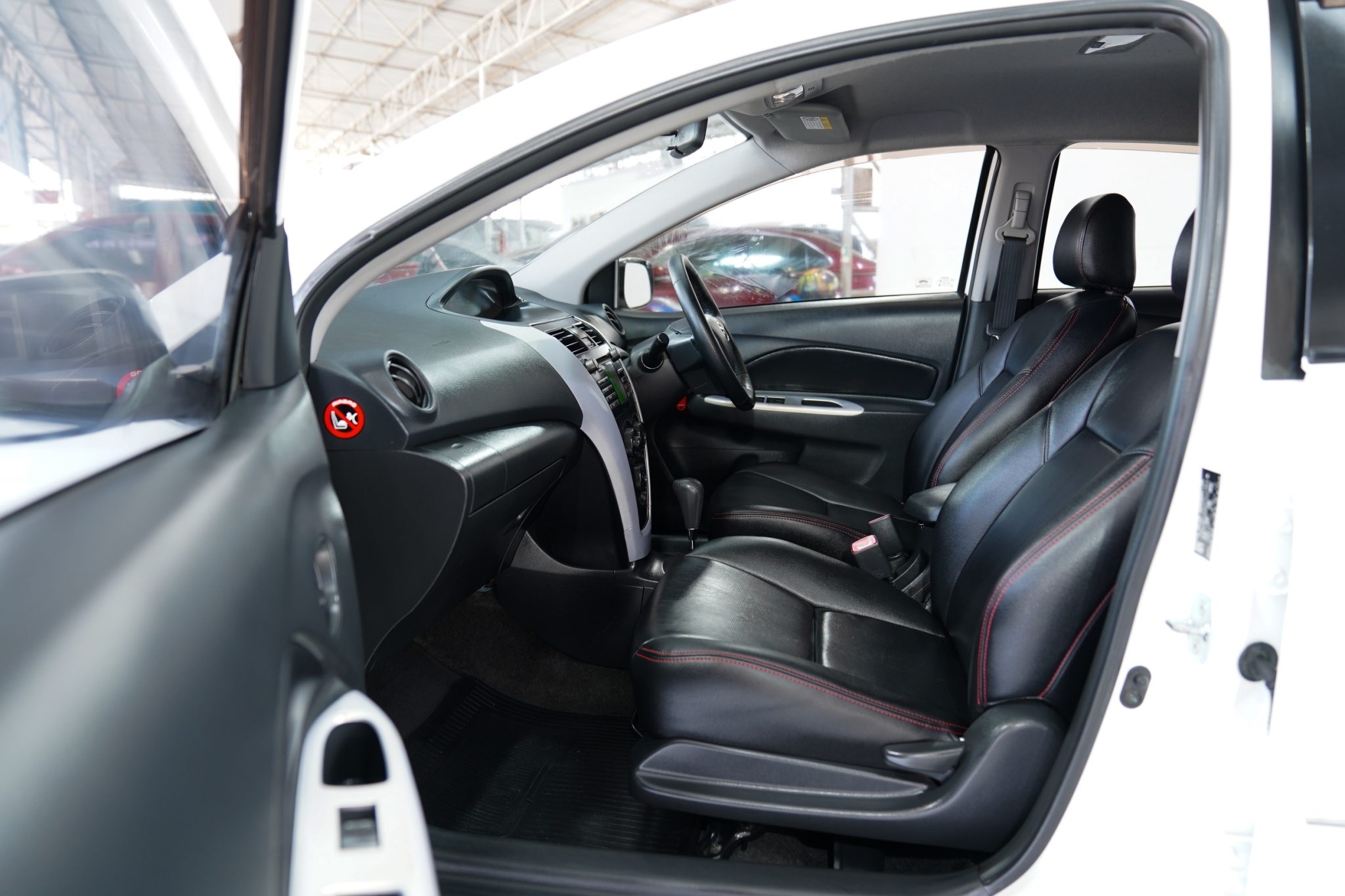 2012 TOYOTA VIOS 1.5 E AT