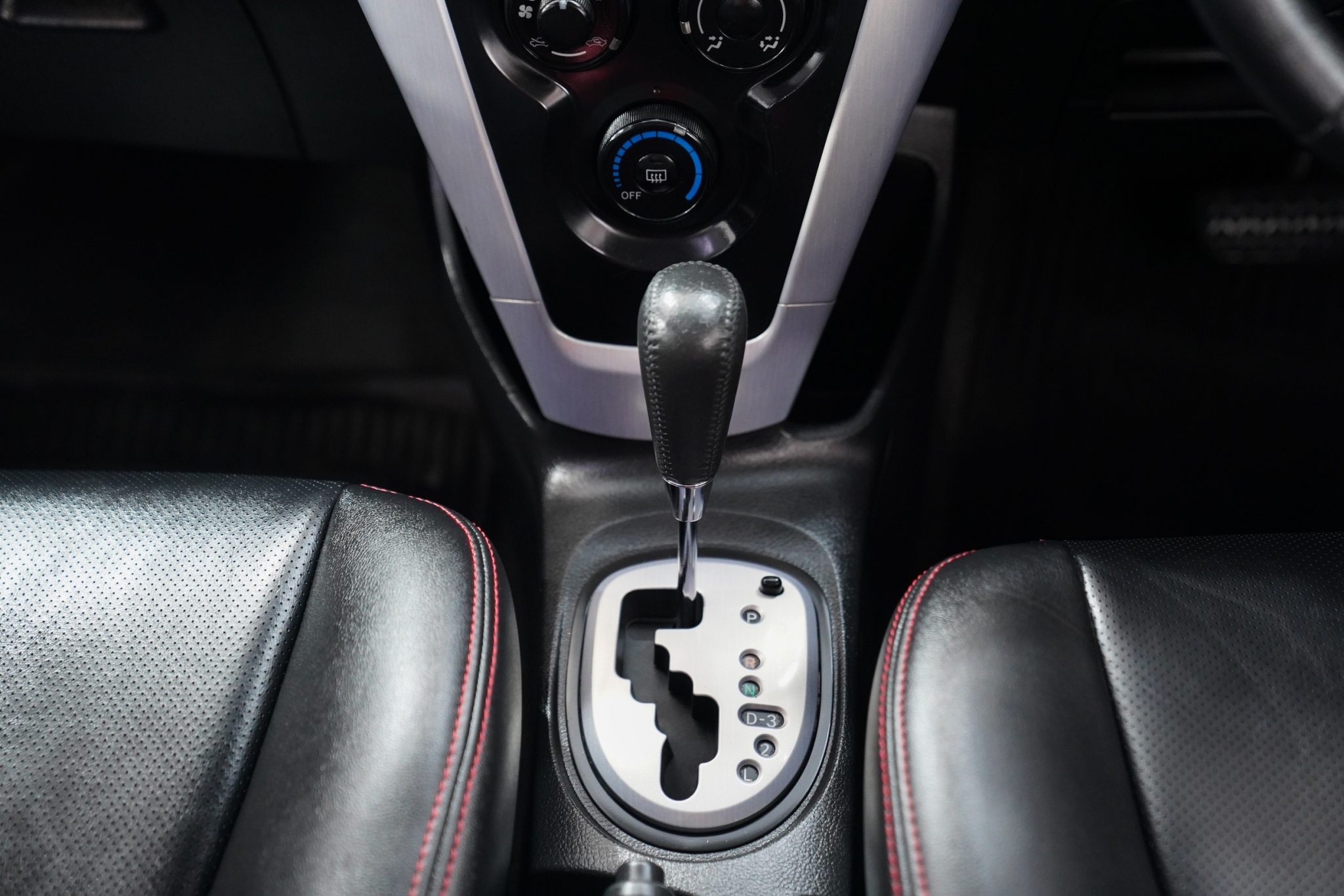 2012 TOYOTA VIOS 1.5 E AT