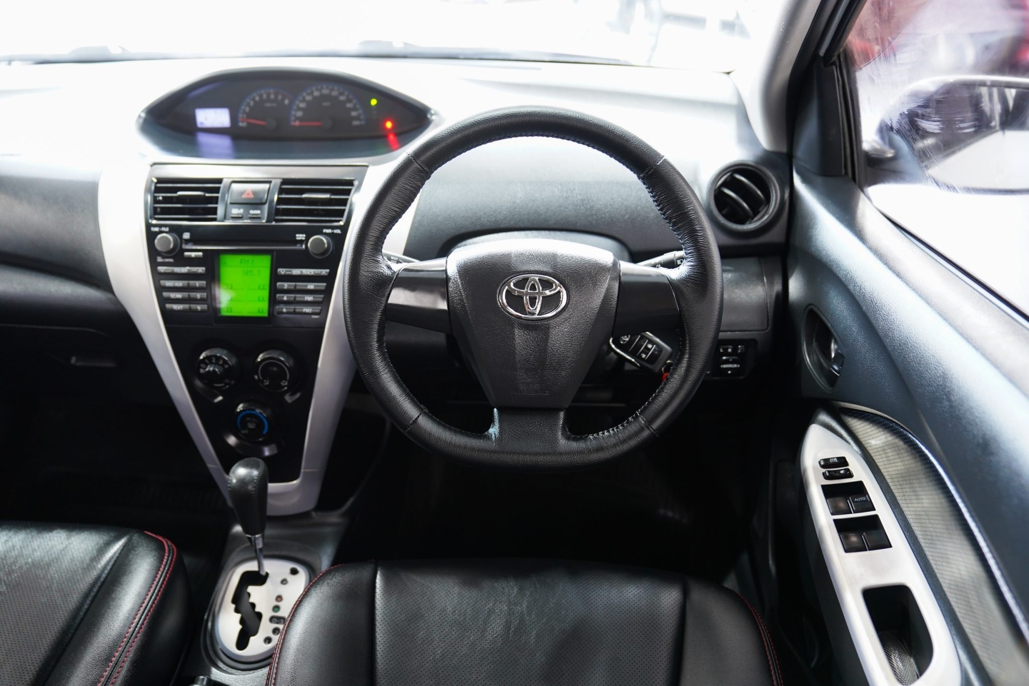 2012 TOYOTA VIOS 1.5 E AT