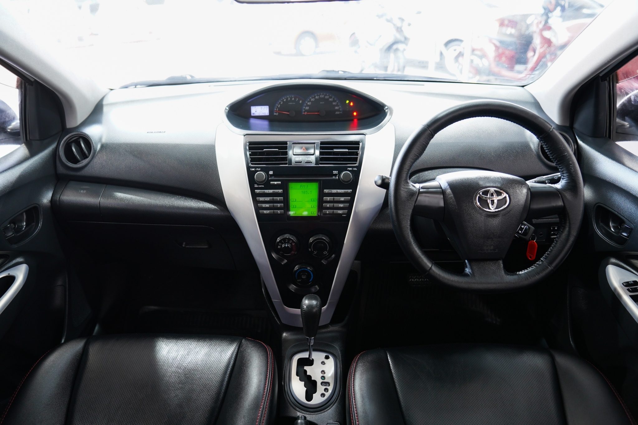 2012 TOYOTA VIOS 1.5 E AT