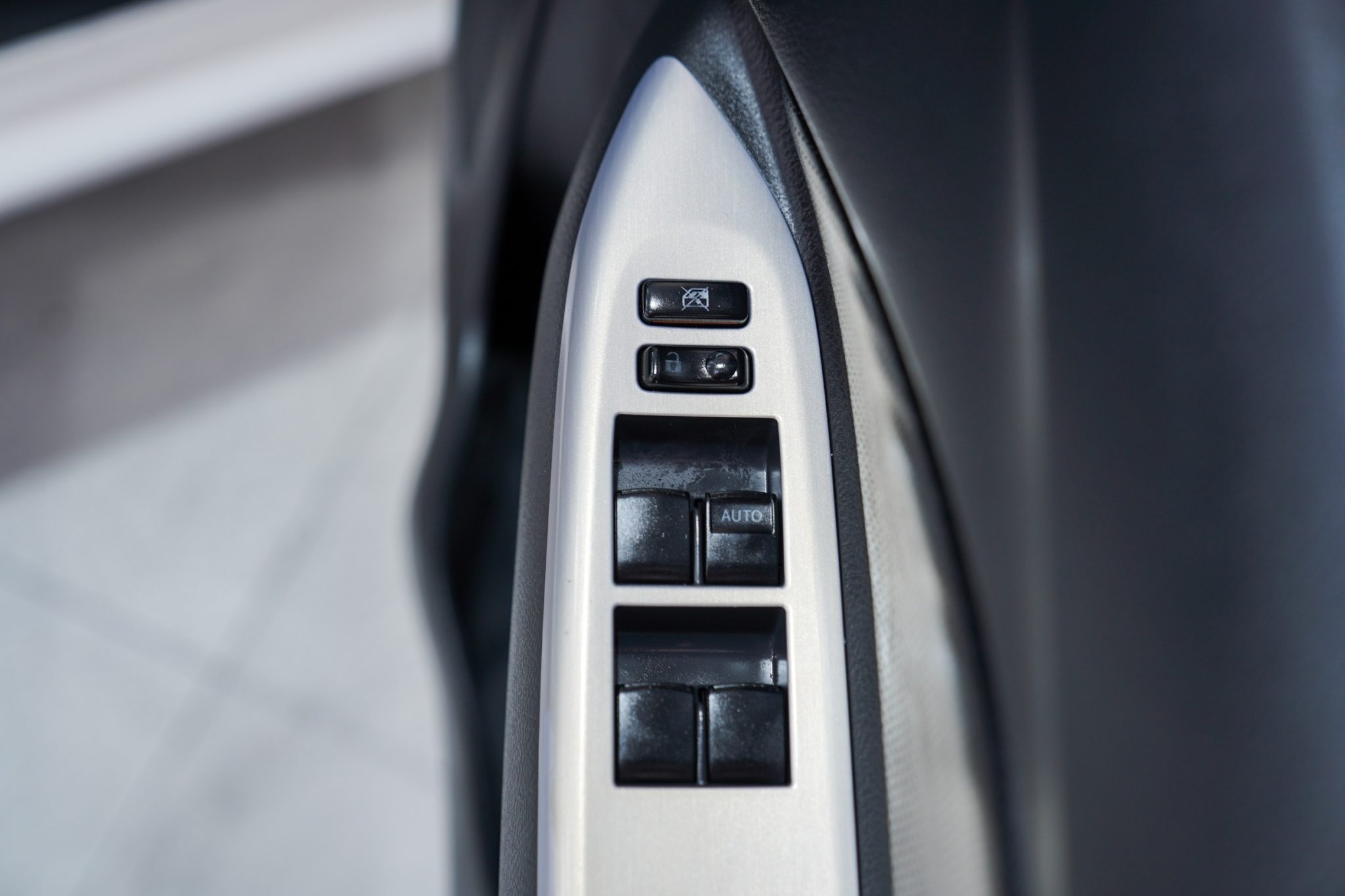 2012 TOYOTA VIOS 1.5 E AT