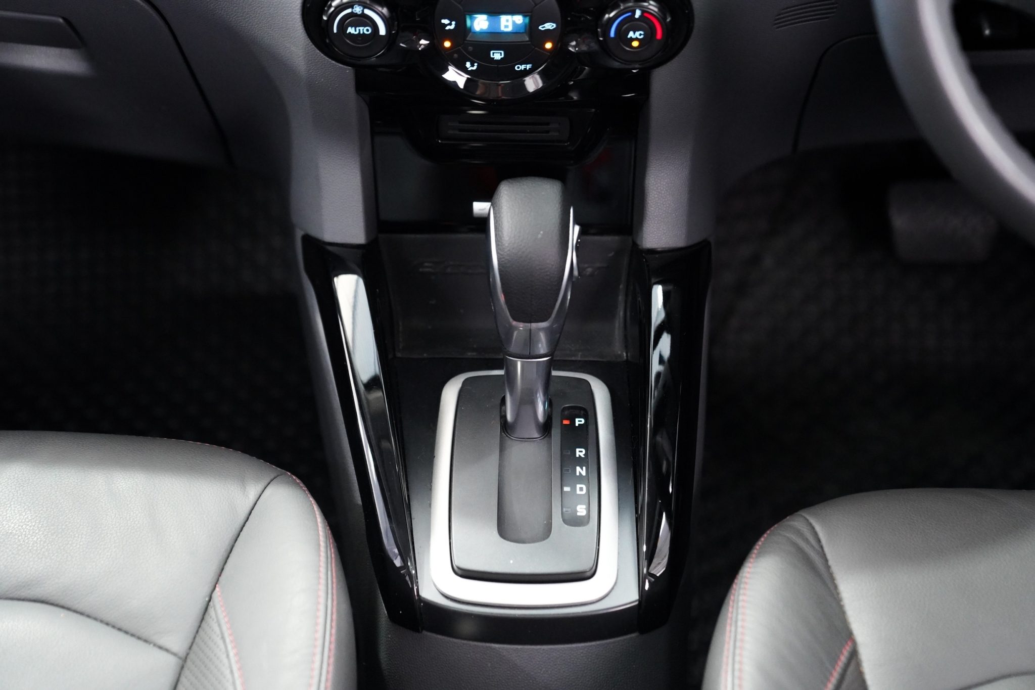 FORD ECOSPORT 1.5 TITANIUM AT