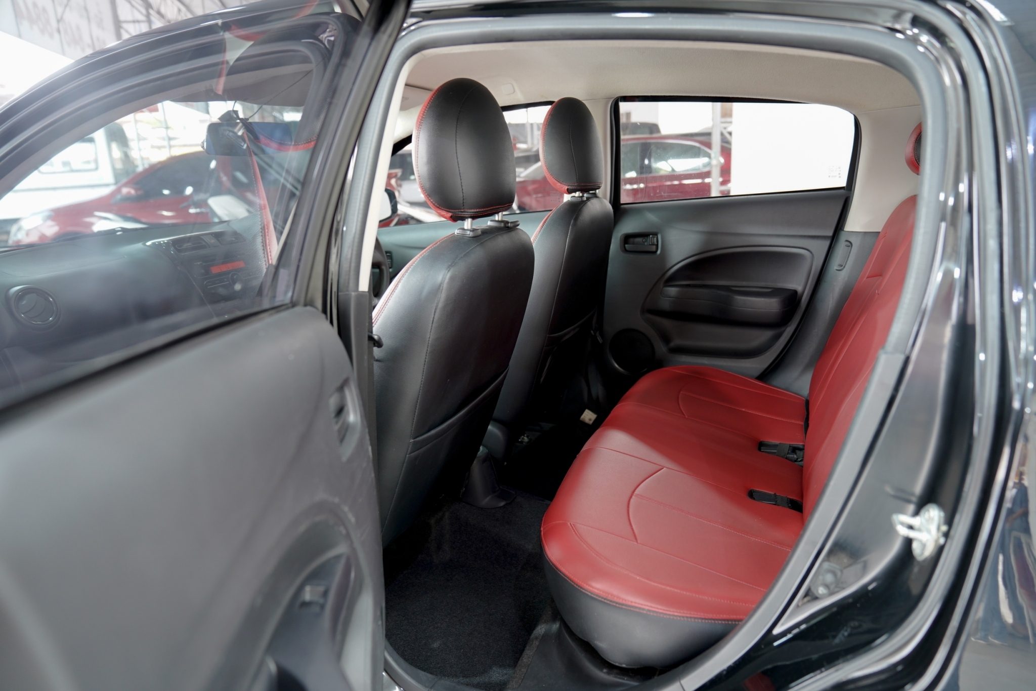 2013 MITSUBISHI MIRAGE 1.2 GLS AT