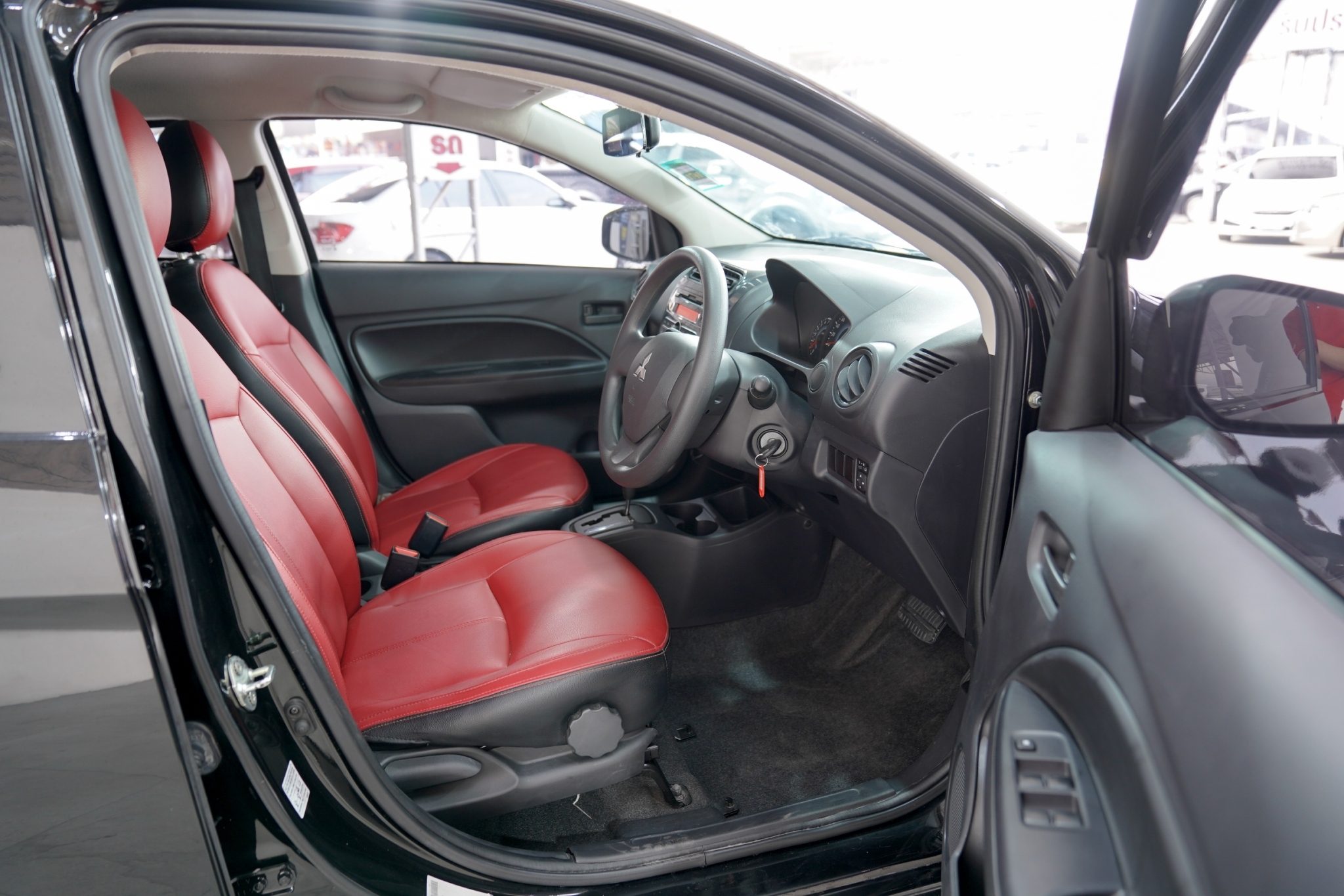 2013 MITSUBISHI MIRAGE 1.2 GLS AT